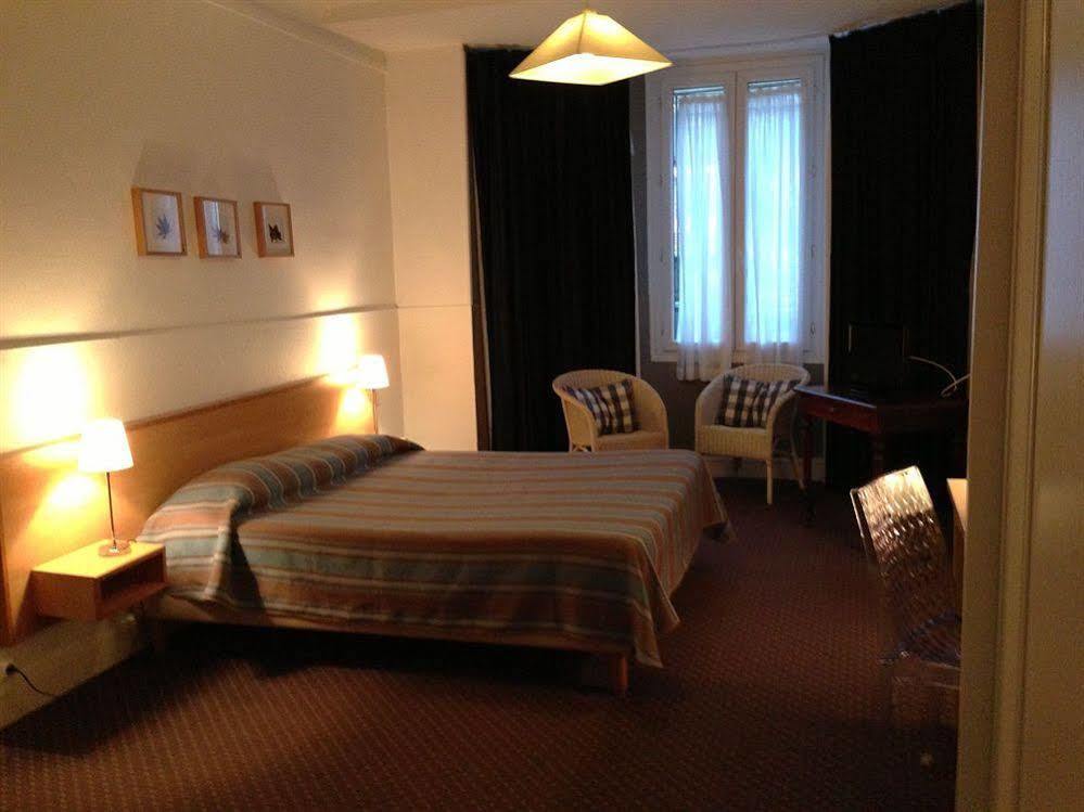 Hotel Val Flores Logis Biarritz Esterno foto